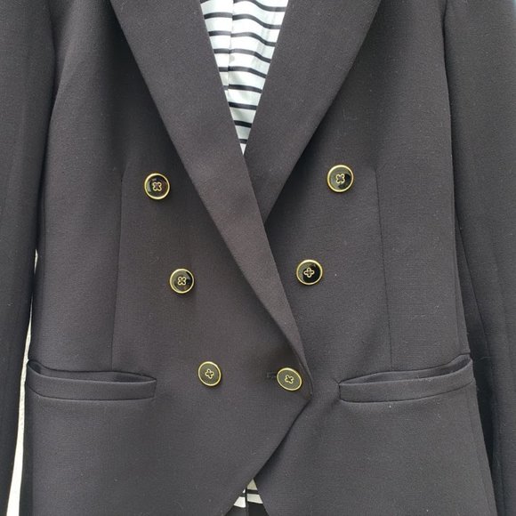 Cupcakes and Cashmere Elodie Blazer - Picture 11 of 14